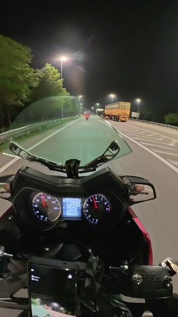 @ahli mesyuarat tingkap