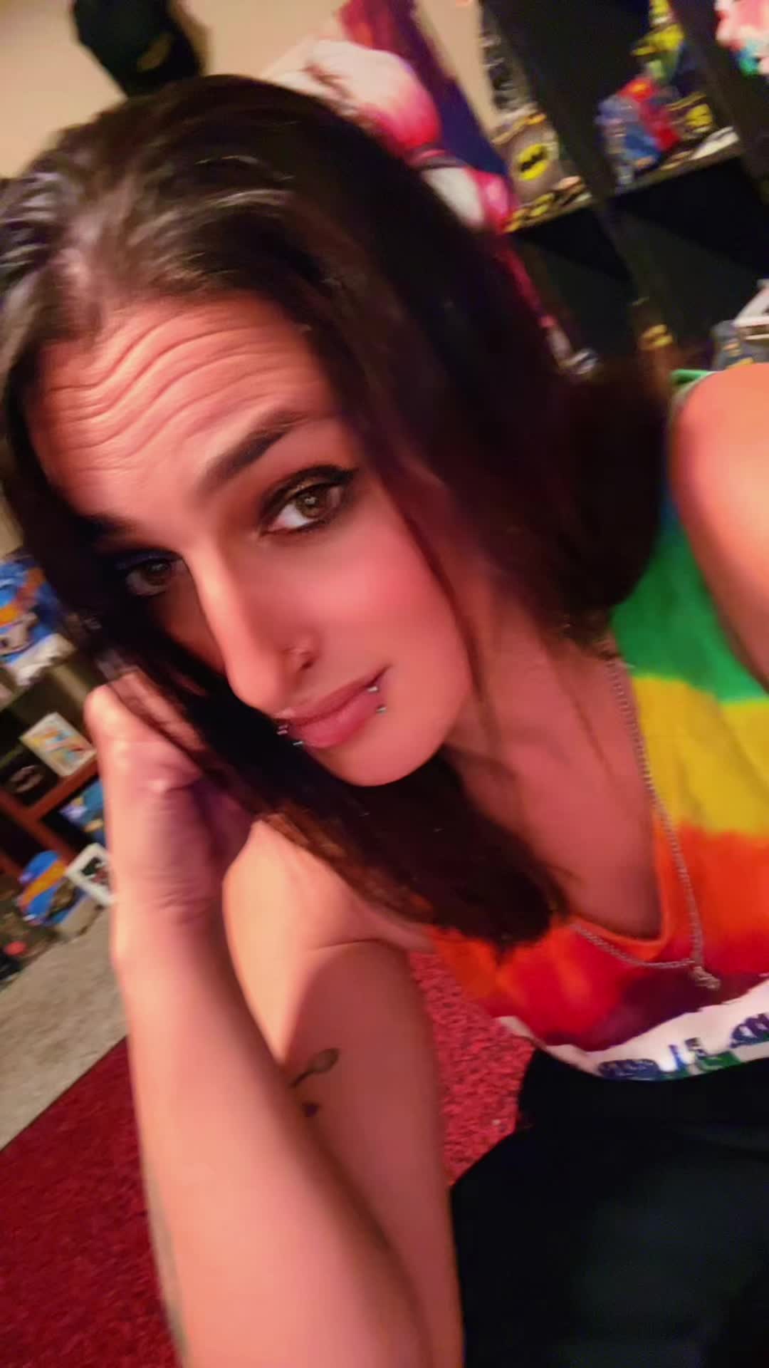 @TiffanyLynn