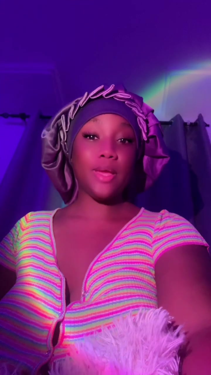 @💜Misshottie🥵