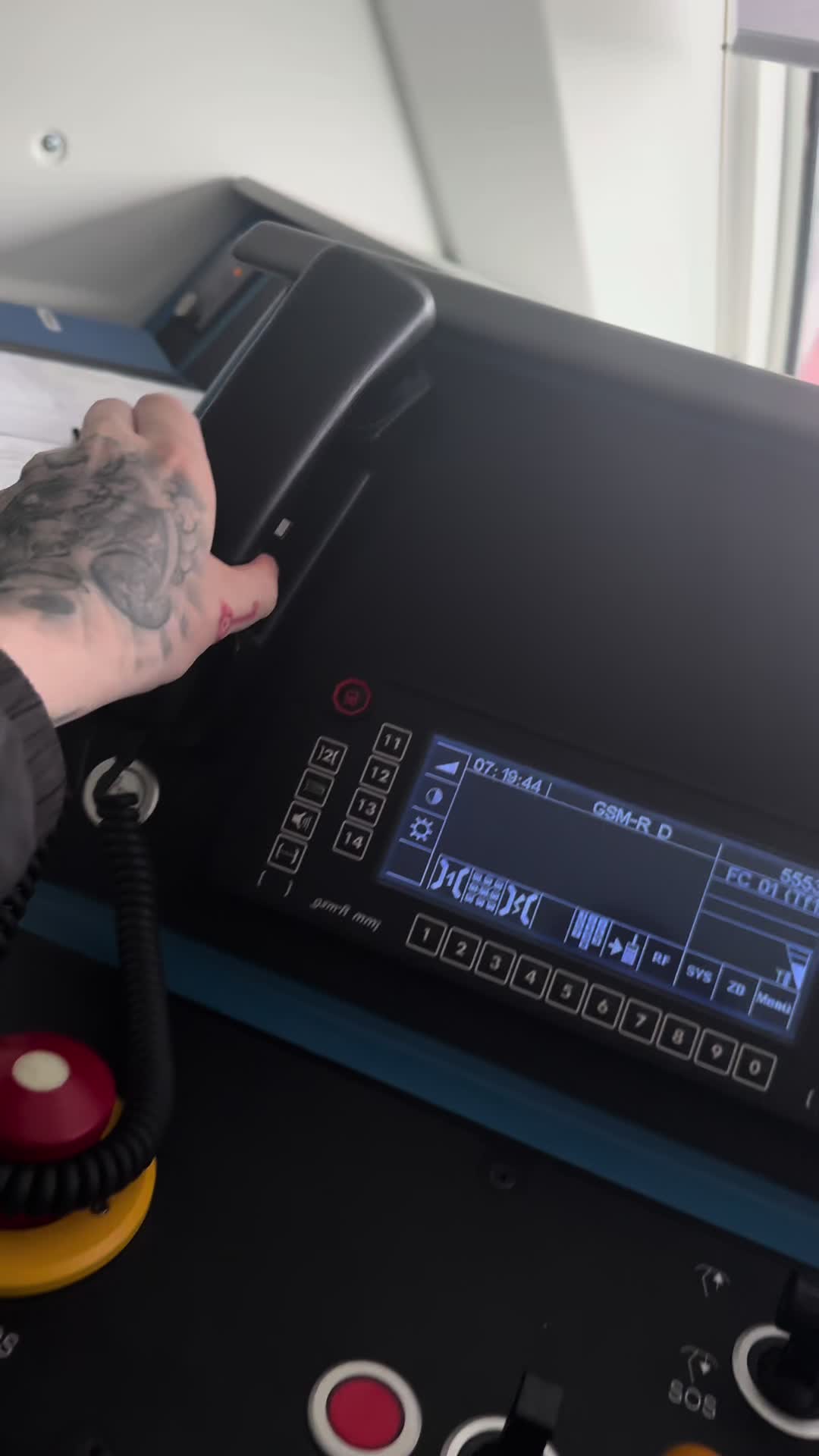 @Maschine