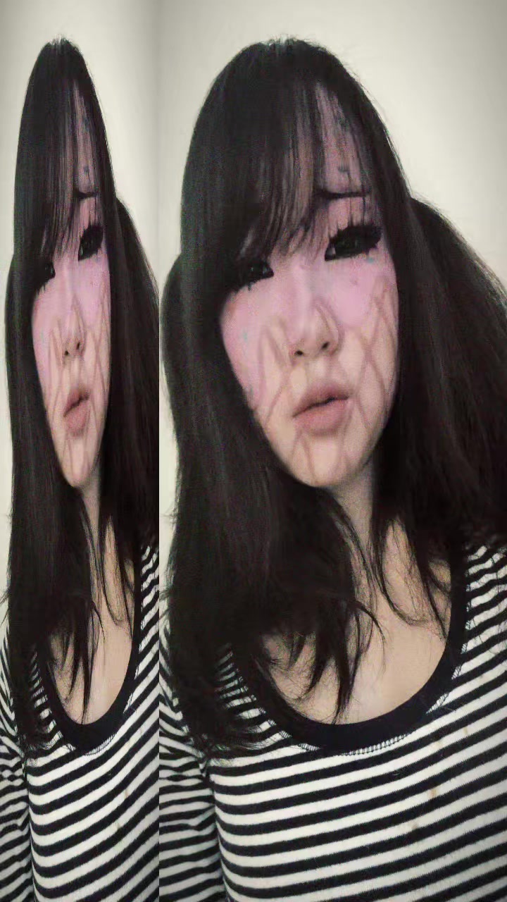 @👾