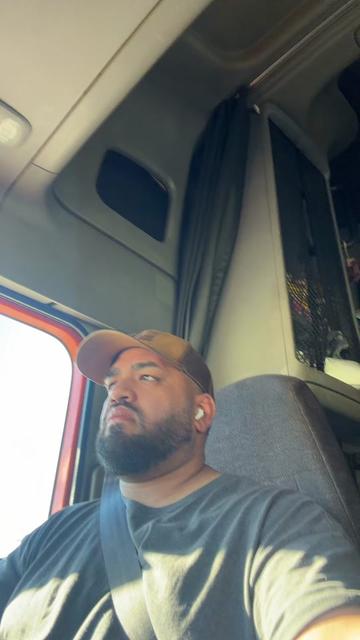 @🌅Mr Trucker🛣️
