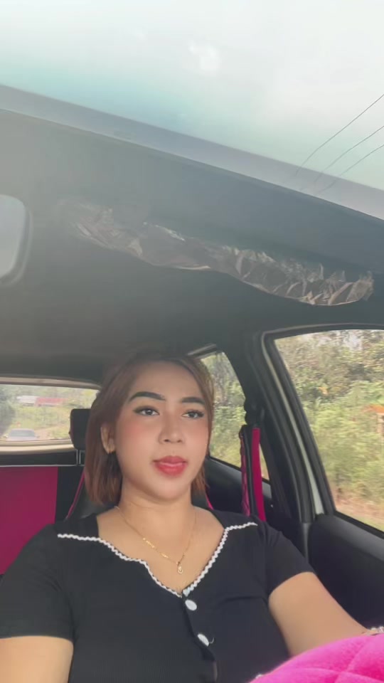 @julia frinella sari