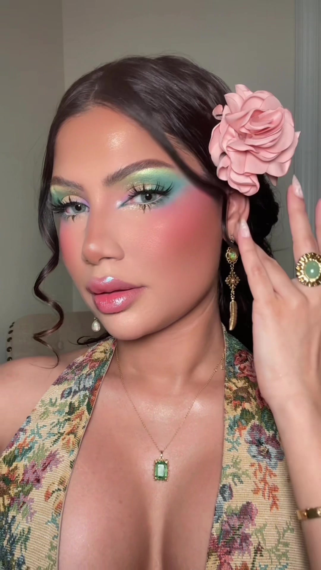 @Makeupbyalinna