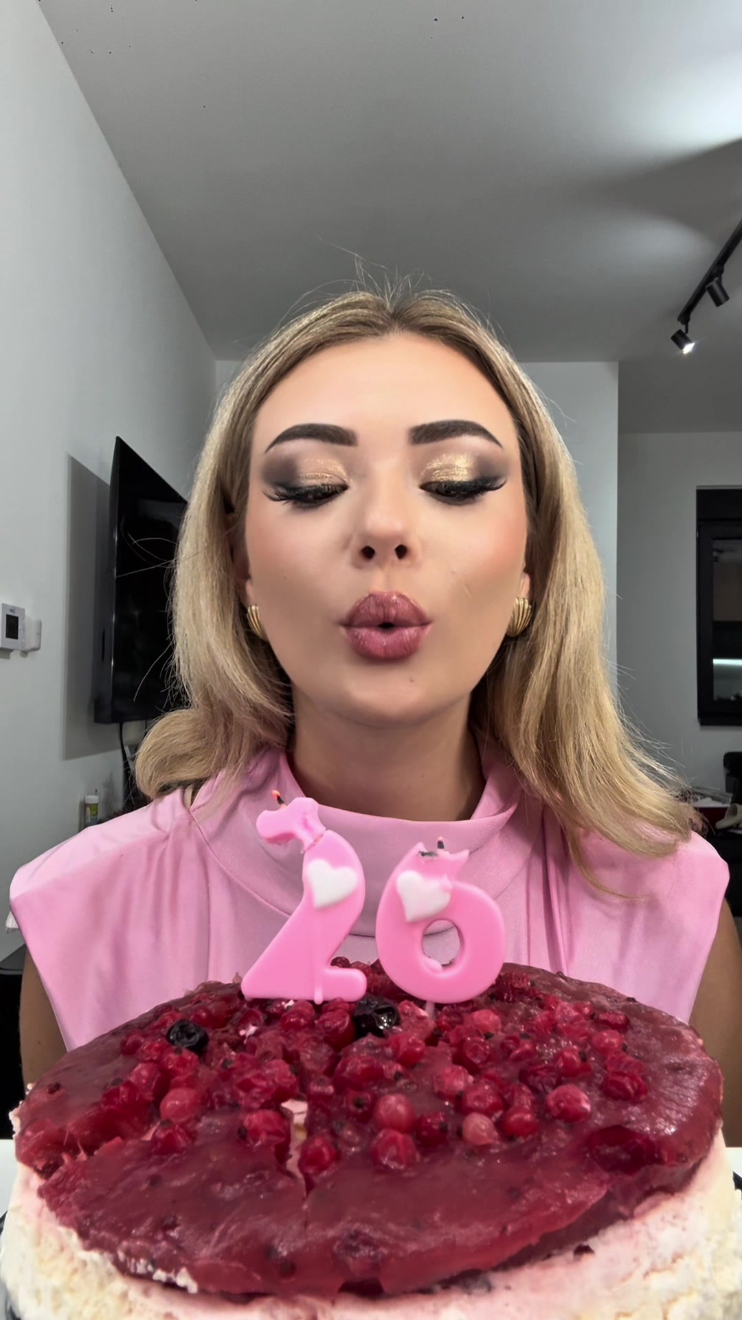 @tixyca