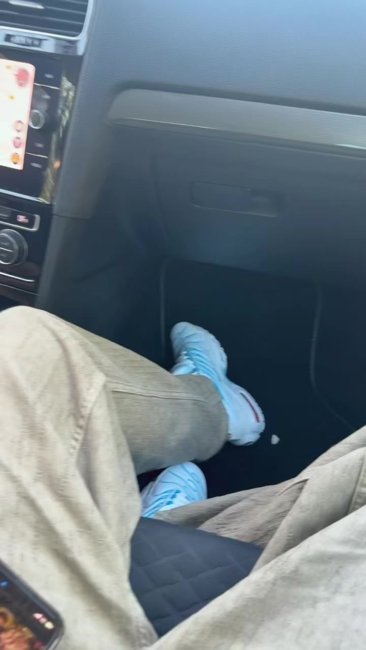 @-☞ Sʋɭtʌŋ_kDR🧸