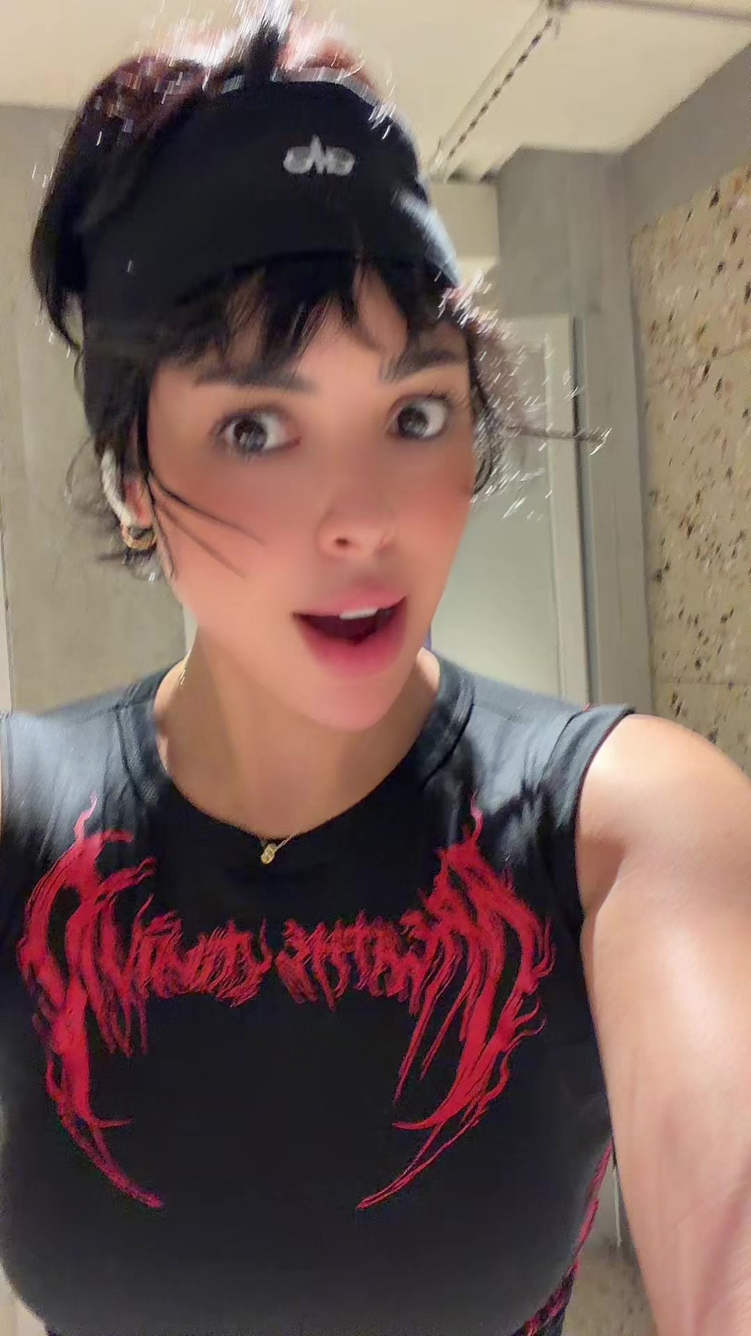 @ساره