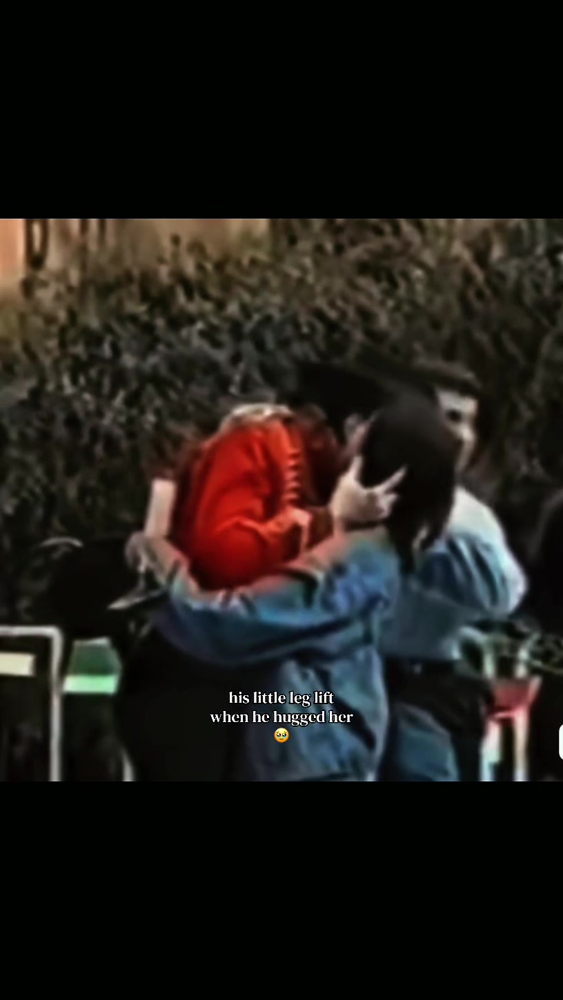 @𝟕𝟕𝟕 <3