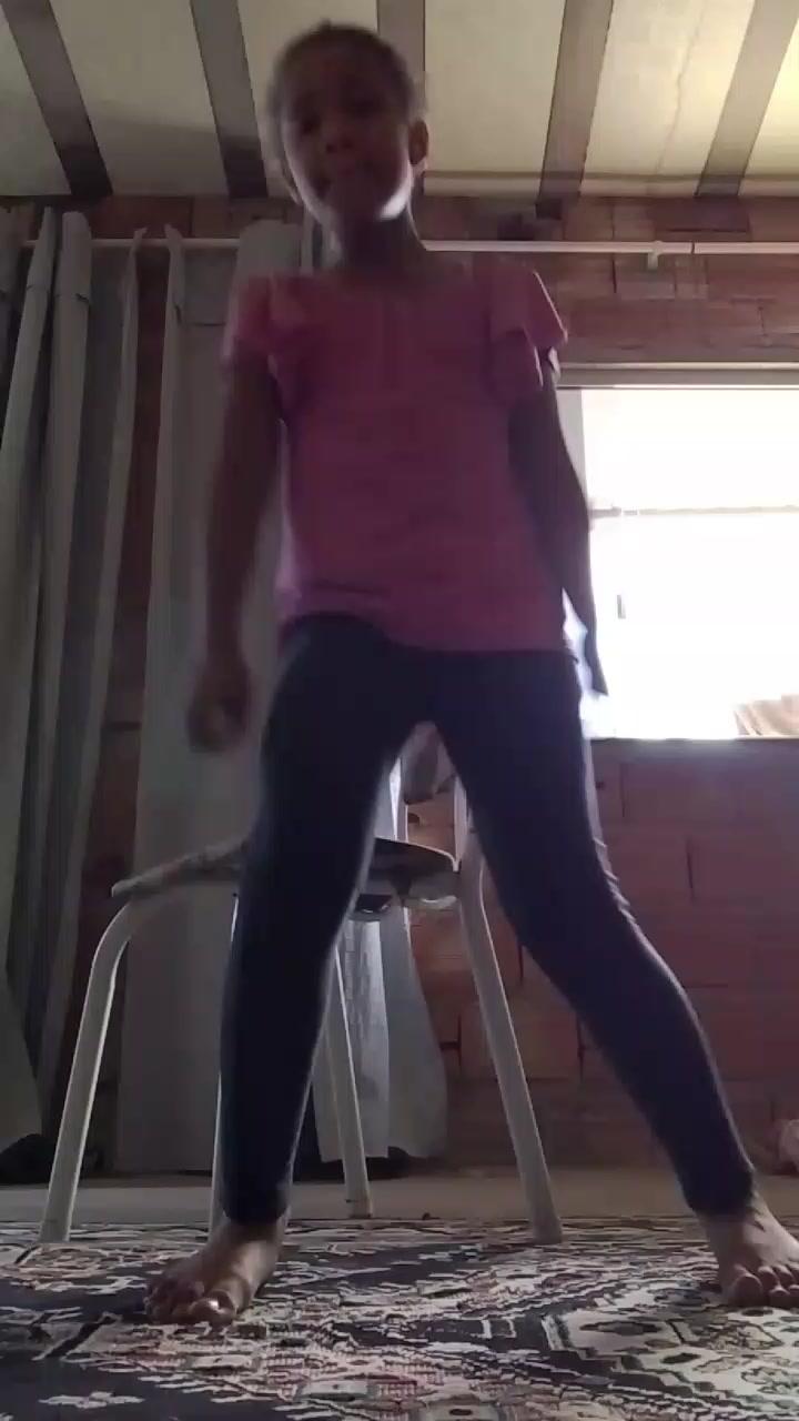 @Giovanna Iris