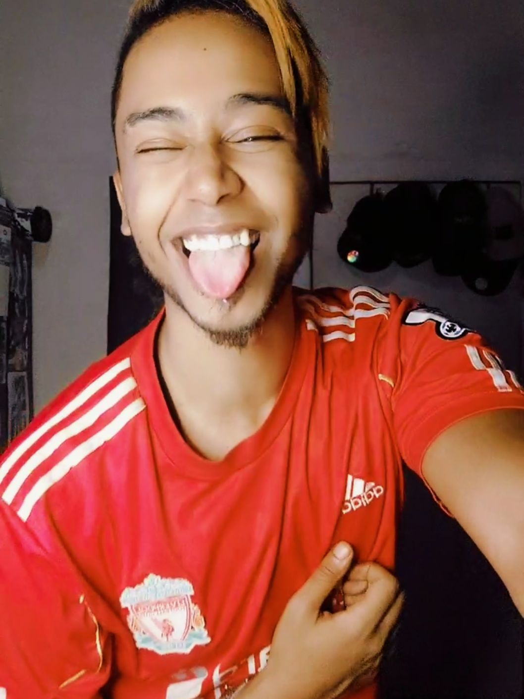 @Anii🌑🐺