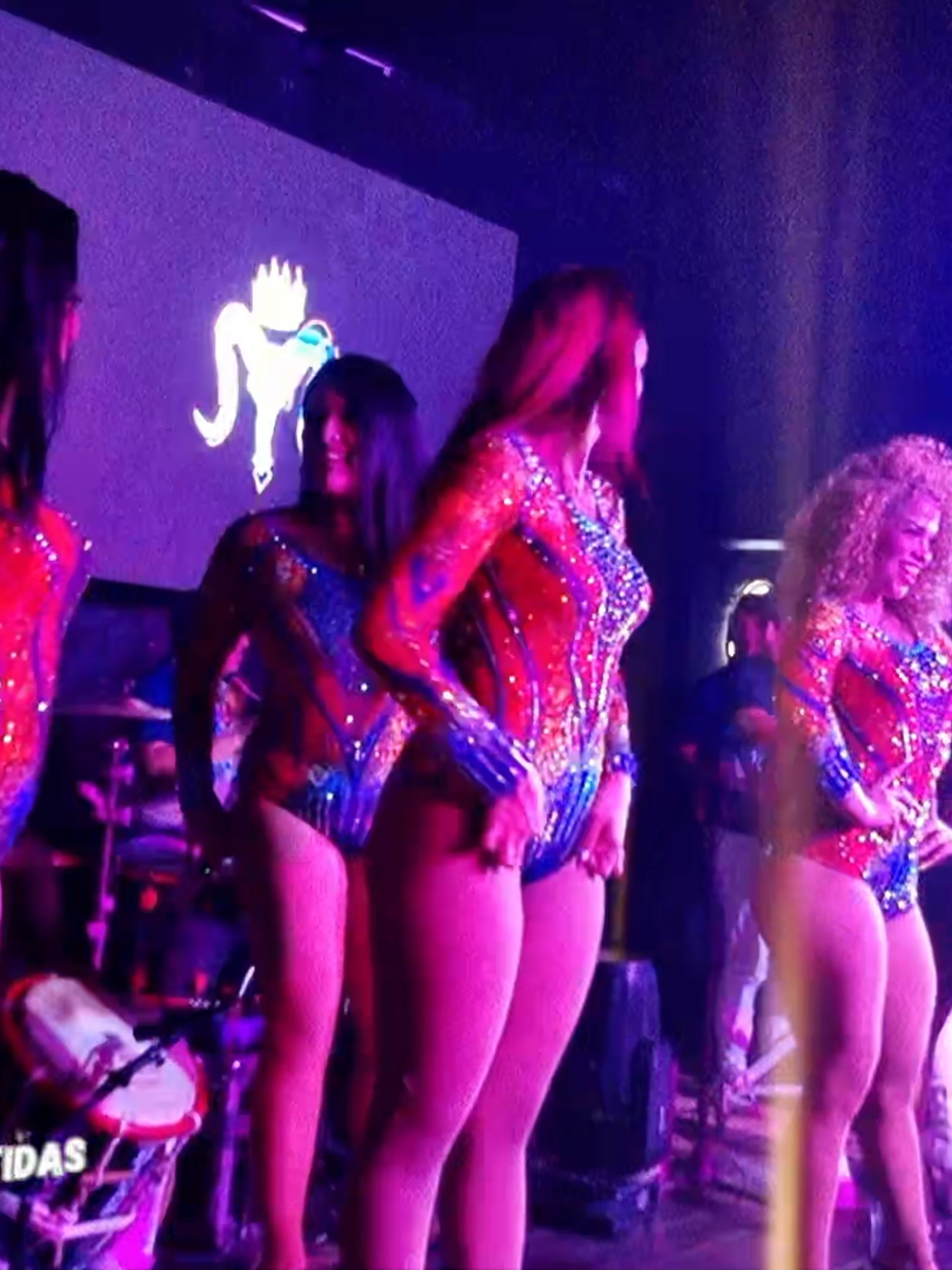 @Chicas Rolands Oficial