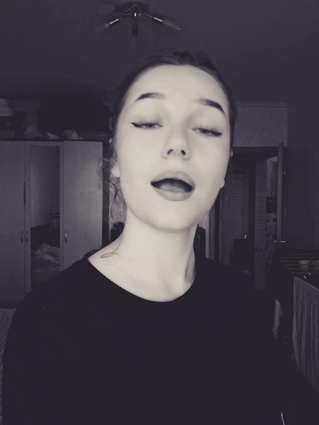 @вроде Вика зовут