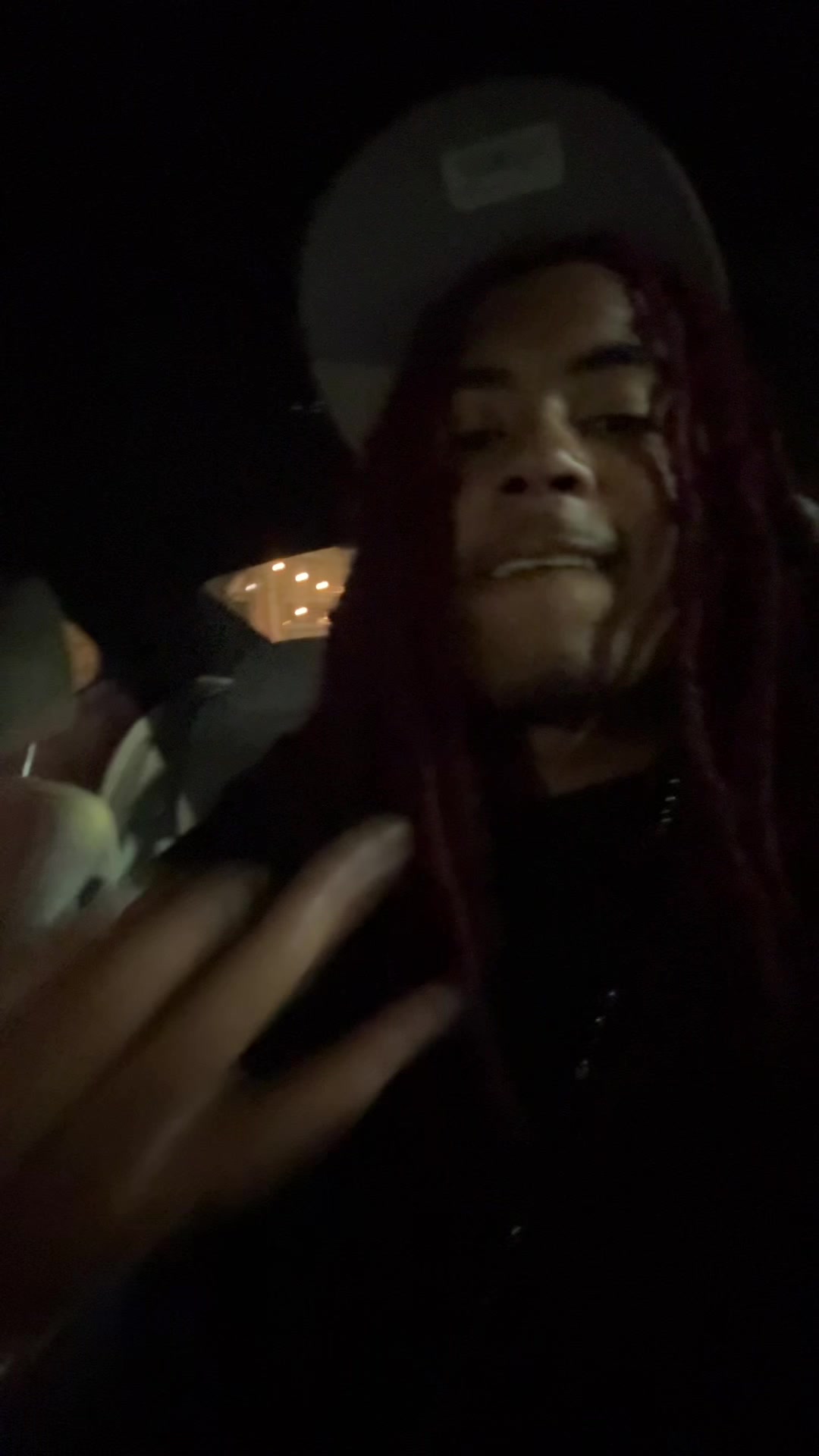 @bëezø