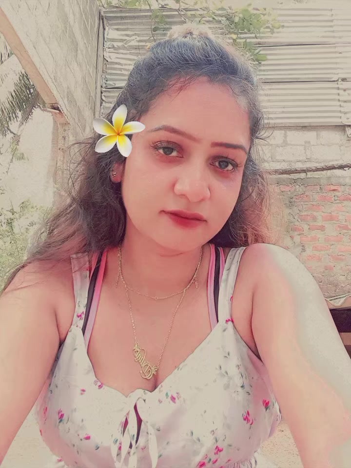 @🇱🇰pahasna Dili manisha🇰🇼