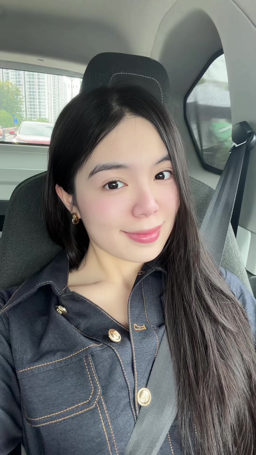 @Em Tr&acirc;m