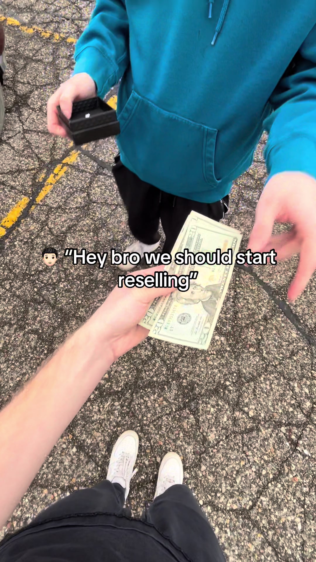 @lukeresellzz