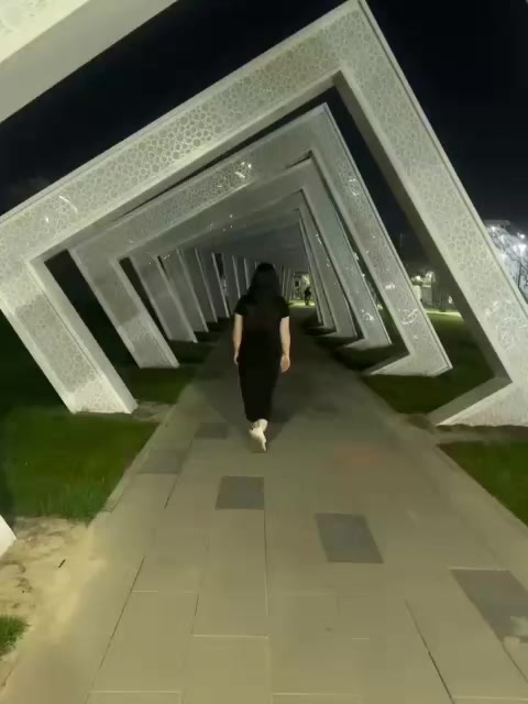 @꧁𒆜Zarina𒆜꧂