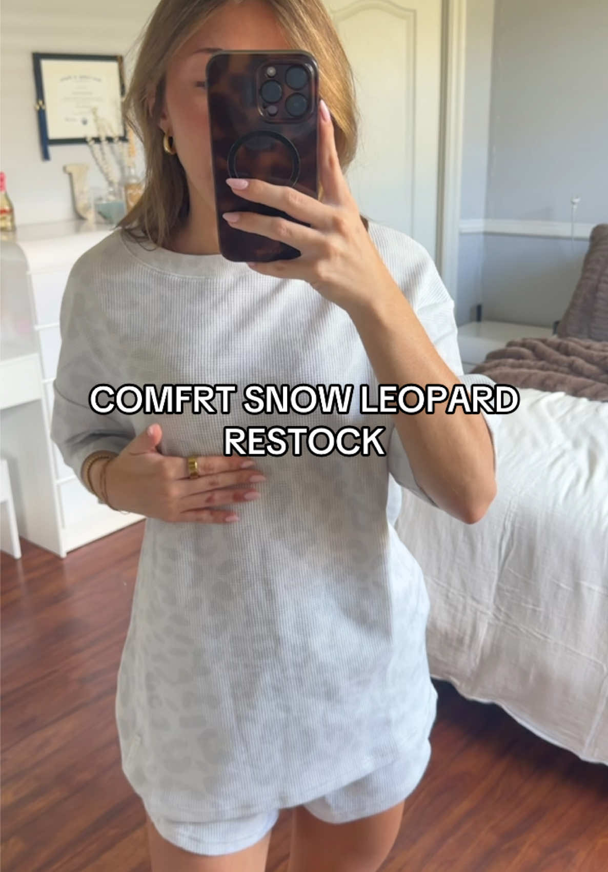 @janellecolombo