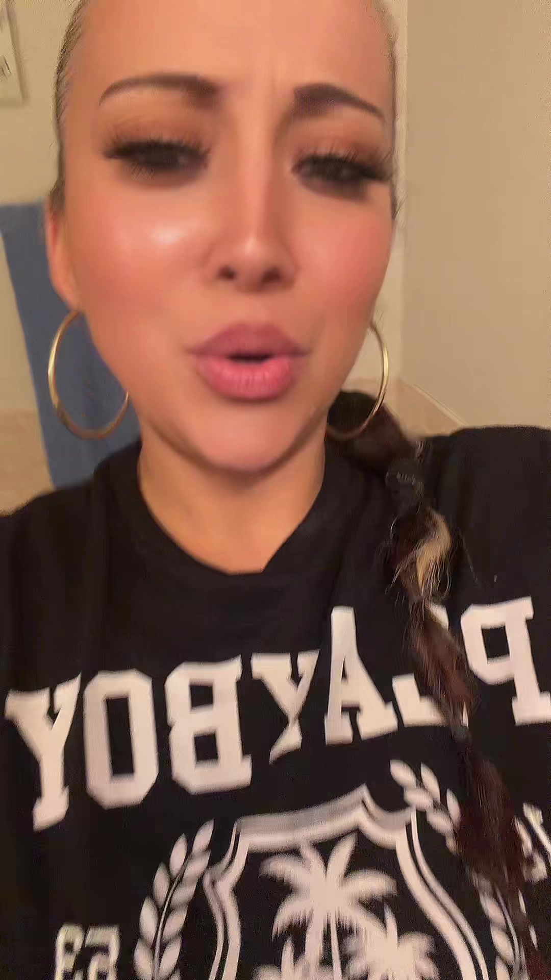 @queen1989