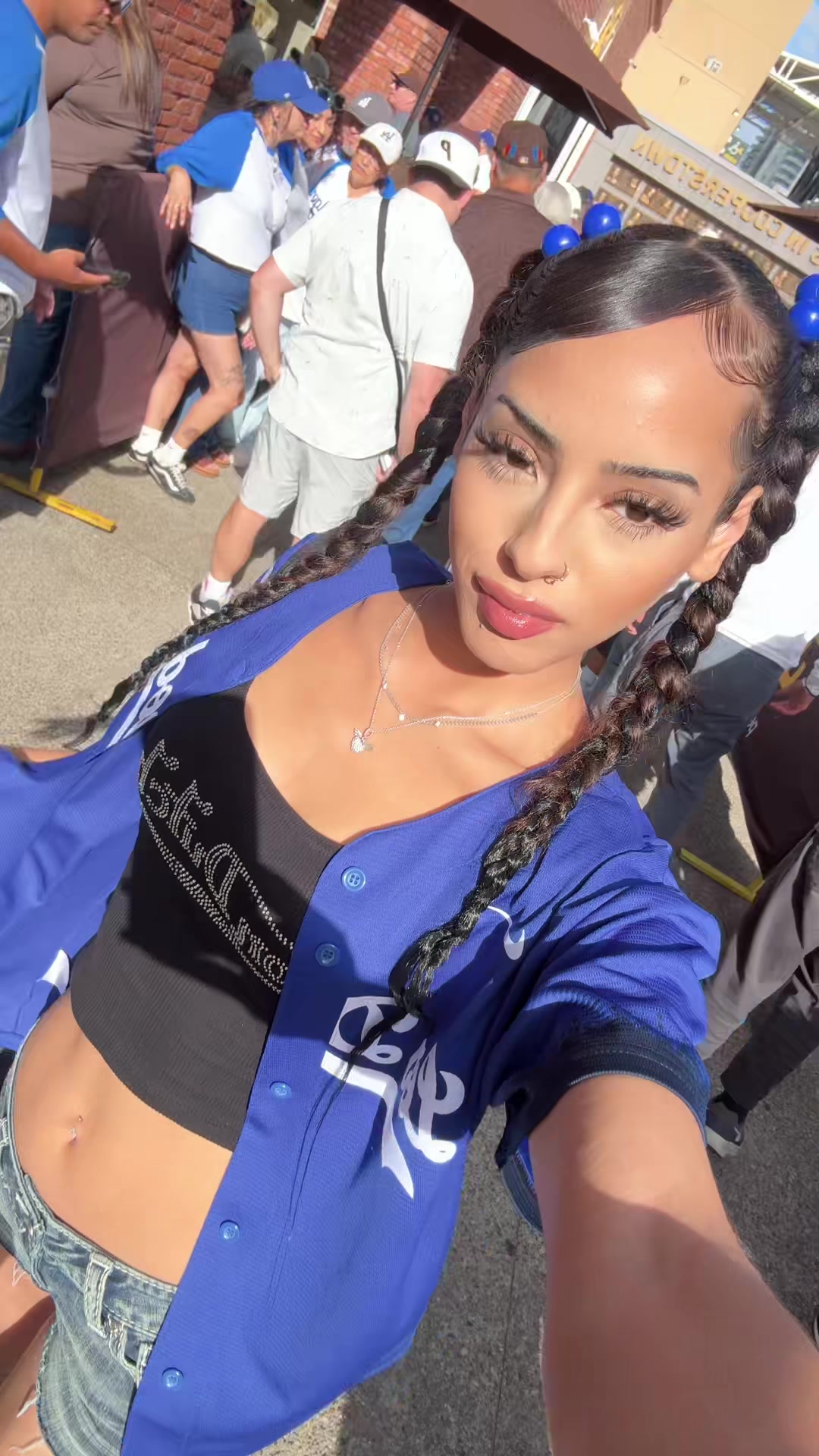 @👸🏽