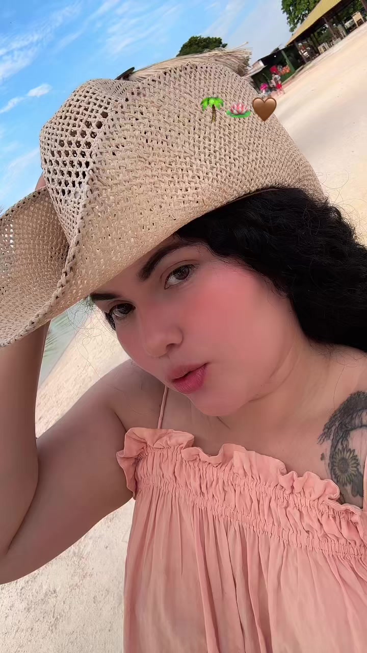 @DElY🧡🌸