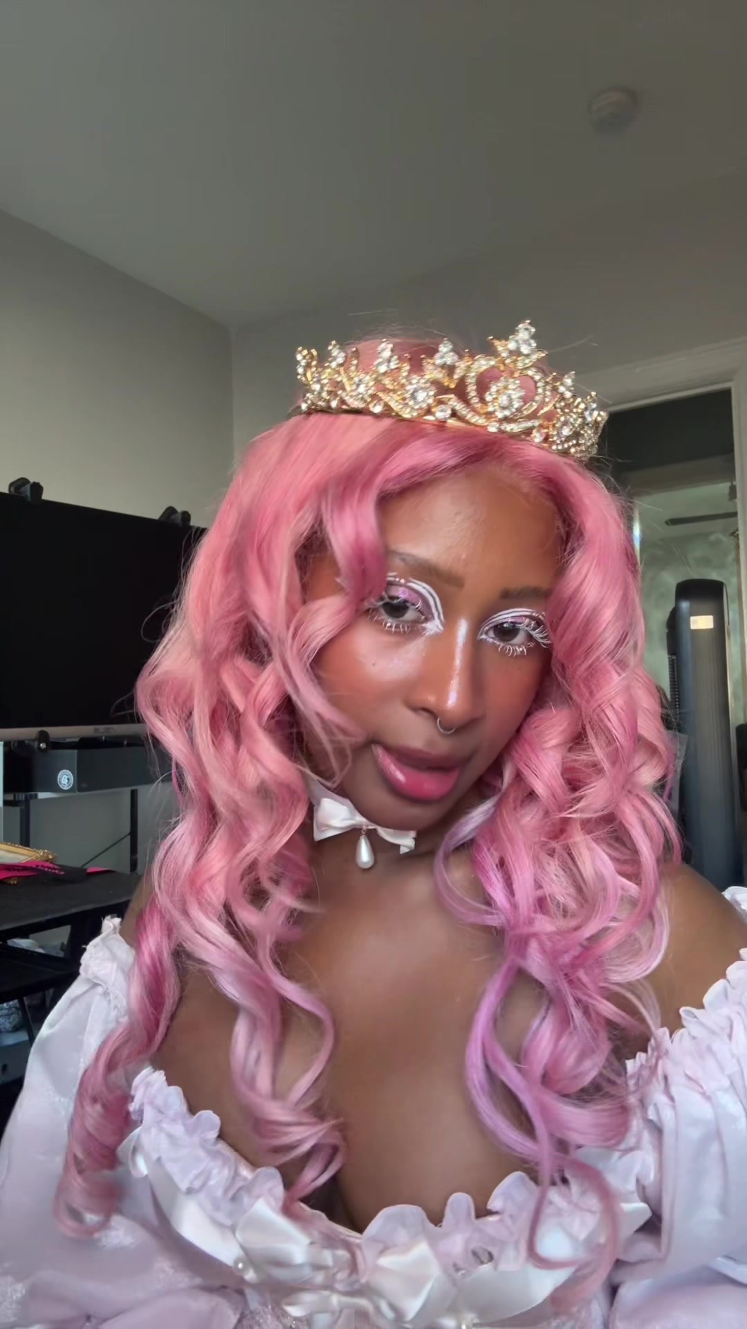 @Liv