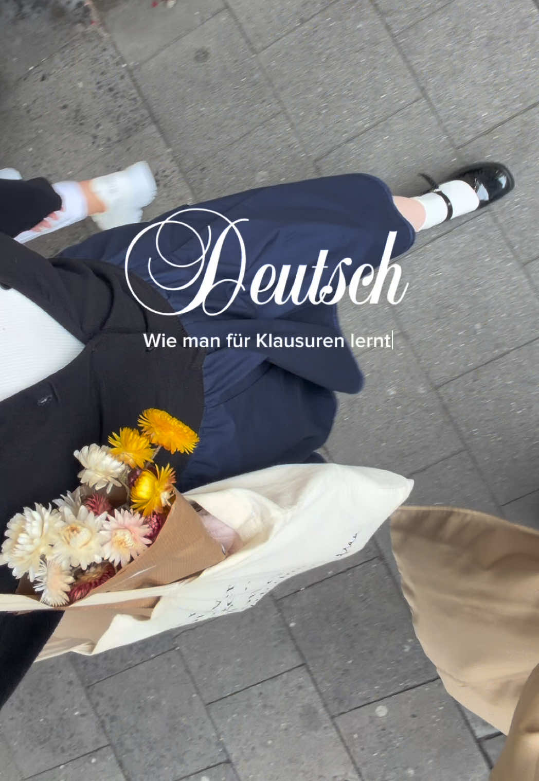 @𐙚⋆.˚ essie ♡
