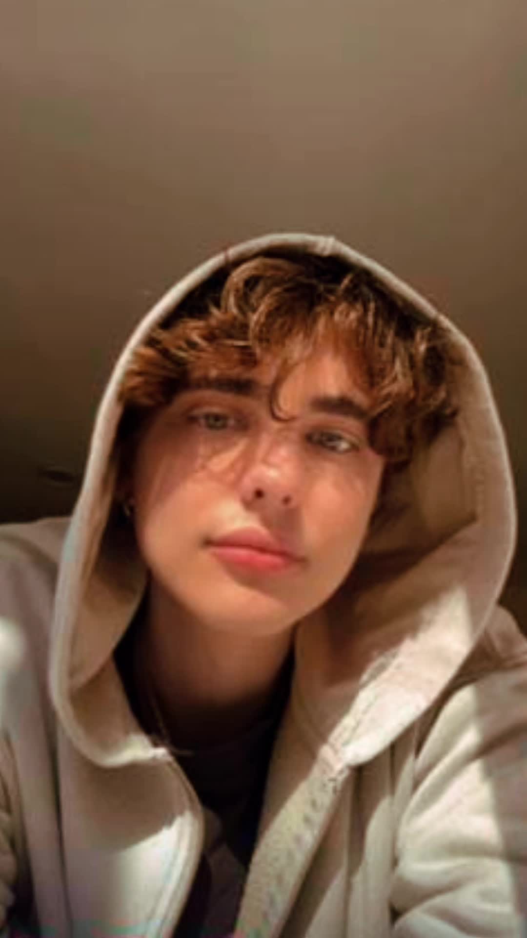 @CozyRosie 🧡⚚