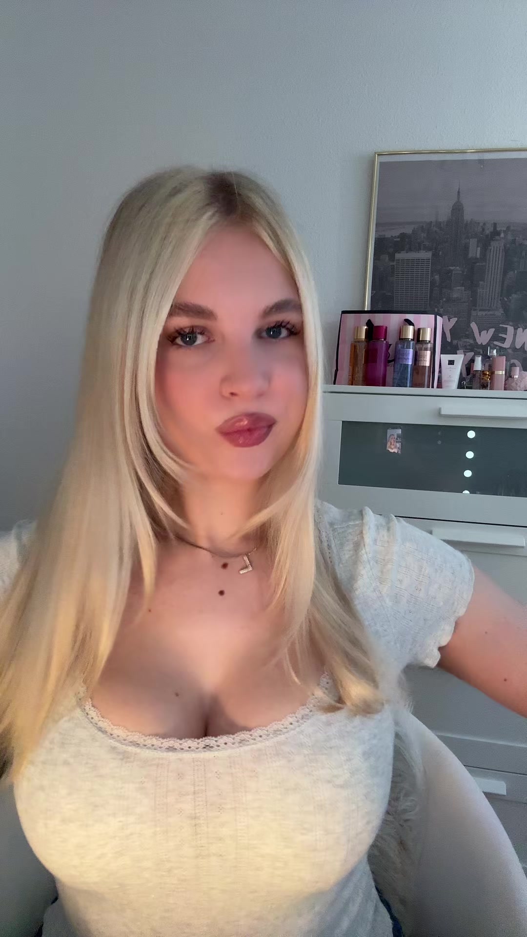@lari🐆