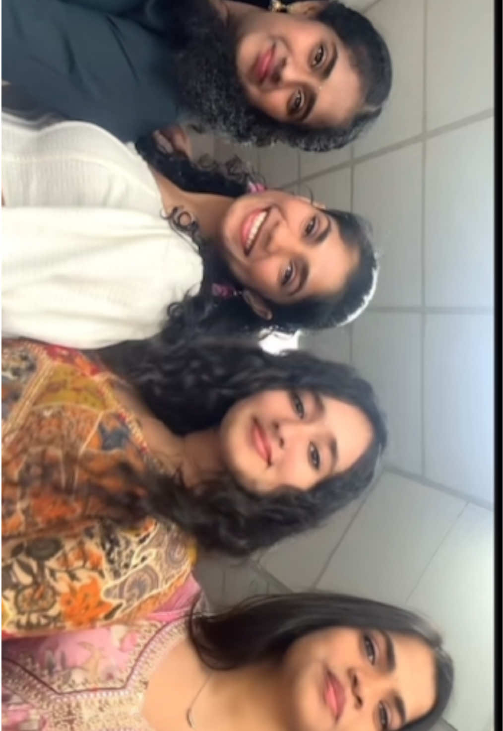 @Varshi_ka_28