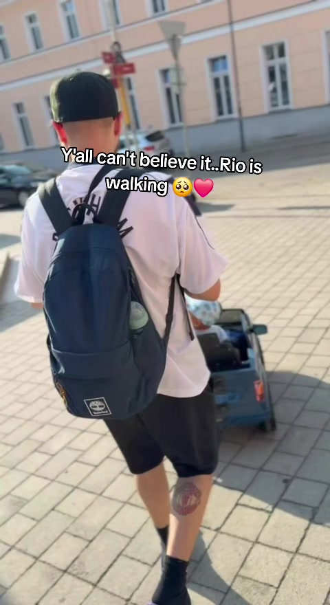 @Mum Rio 🇰🇪 🇩🇪