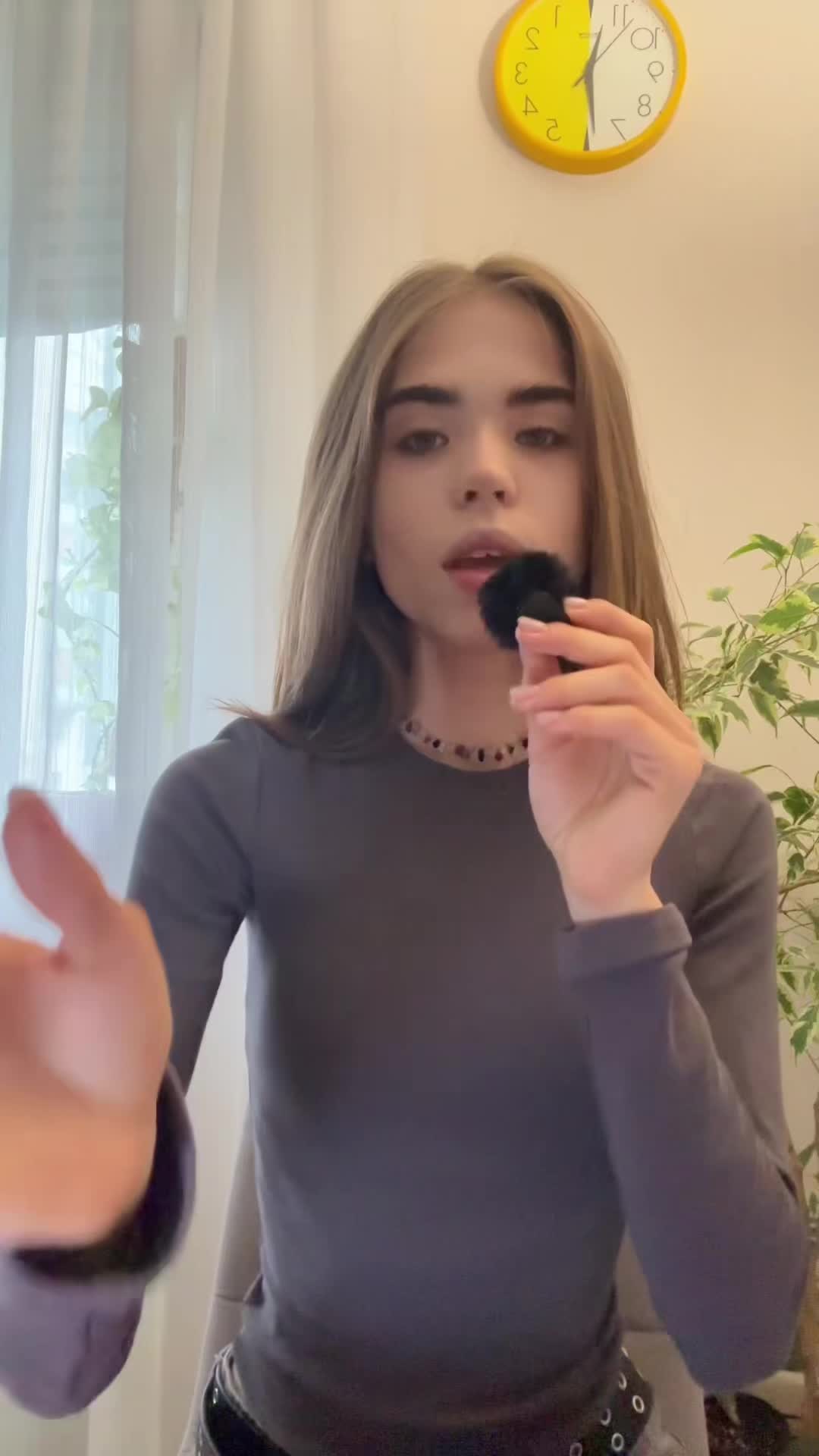 @lolа
