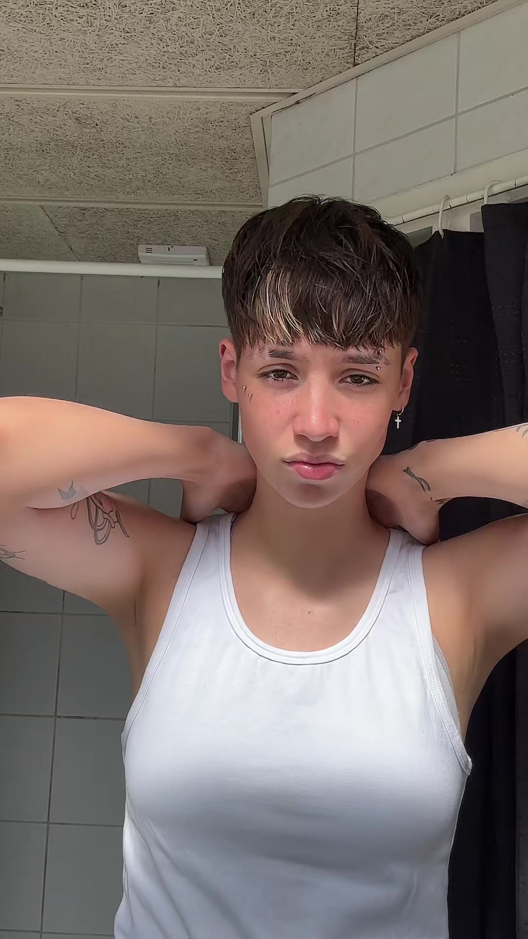 @tenyscha