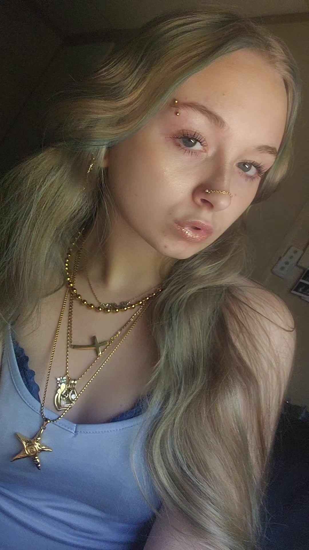 @💙 𝓑𝓮𝓵𝓵𝓪  ⚜️