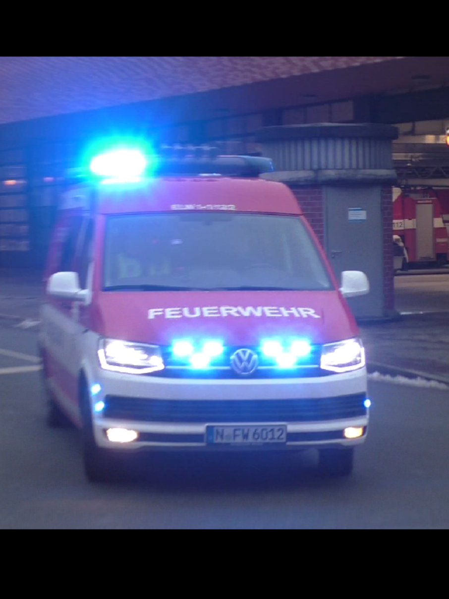 @Bluelights_s&ouml;m
