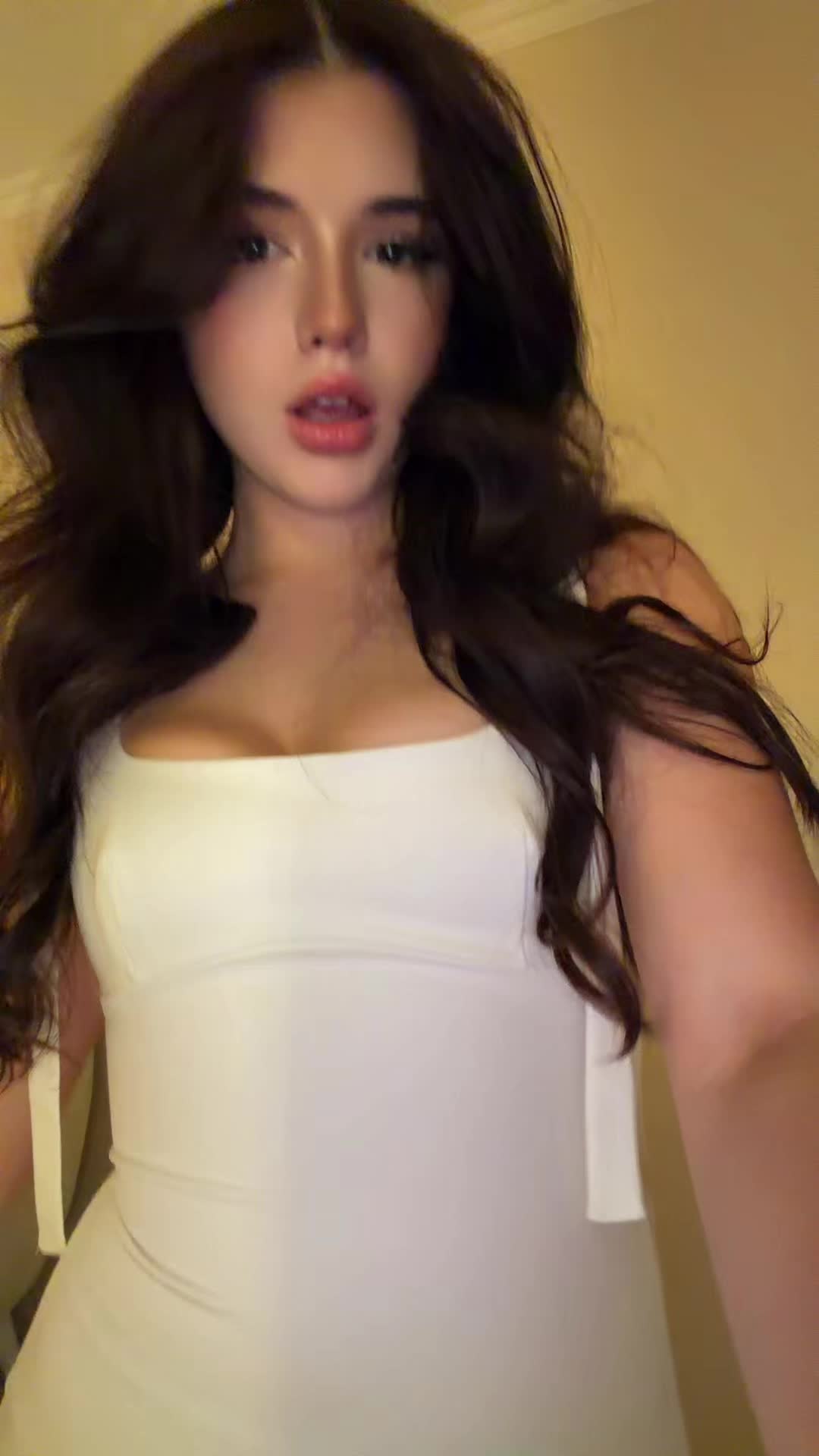 @𝐄𝐦𝐦𝐚