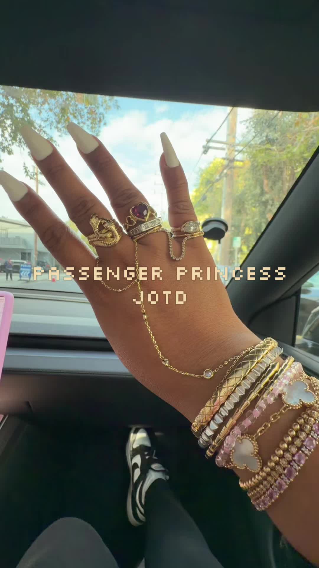 @𝒟𝒾𝒷𝓈