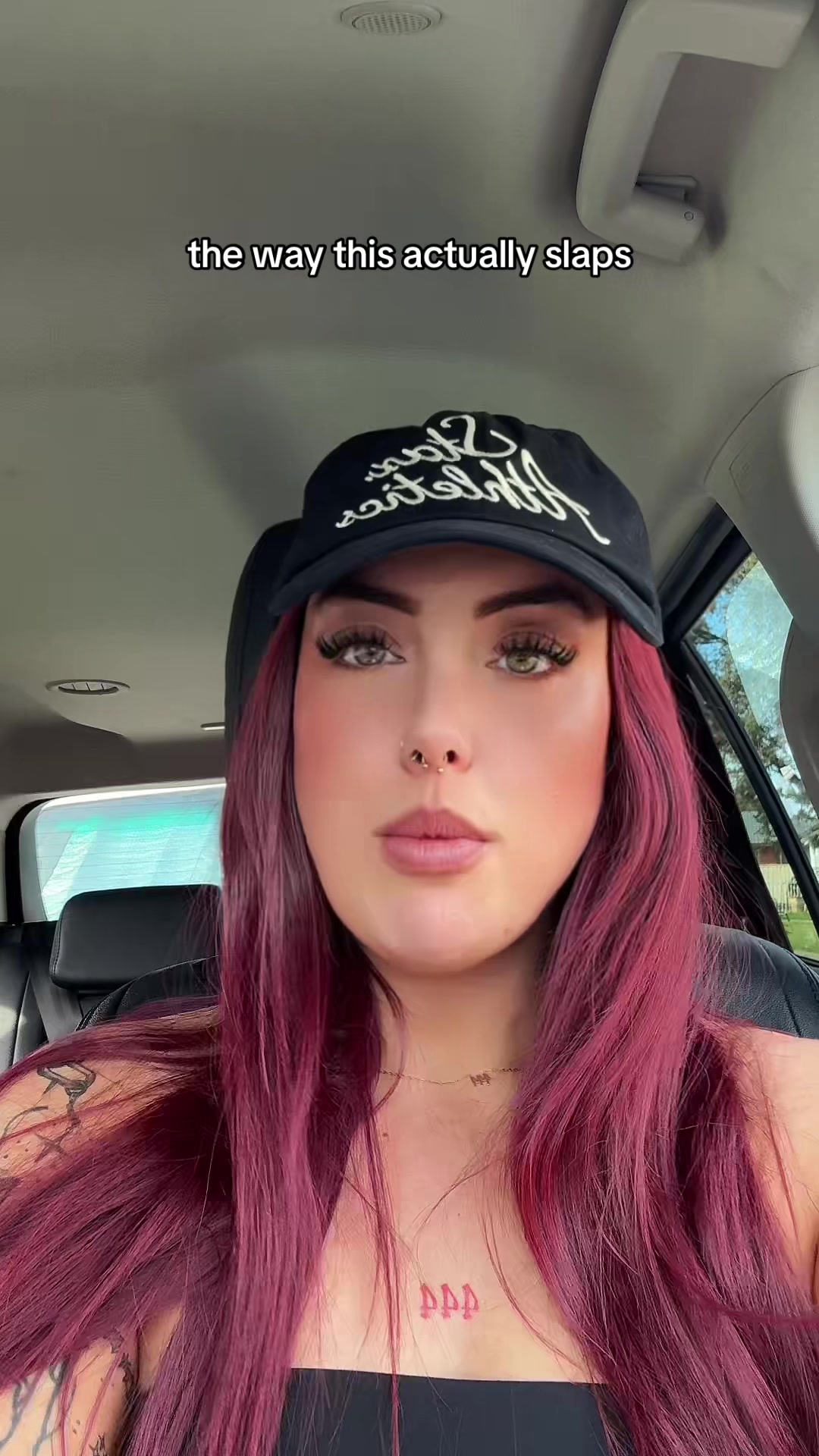 @LEASHBIAN 😈