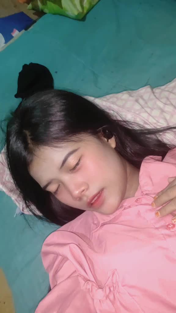 @putricempreng_06