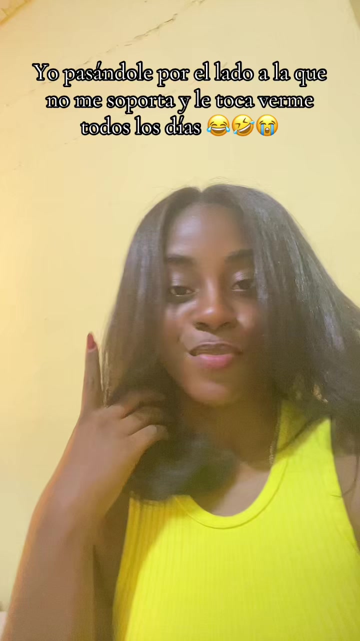 @Titi___