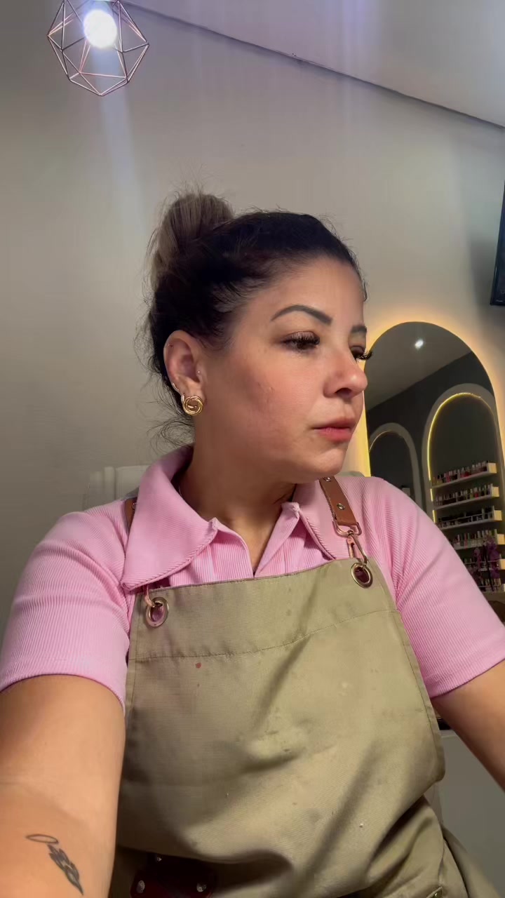 @Leninha AlvesArretada da unha
