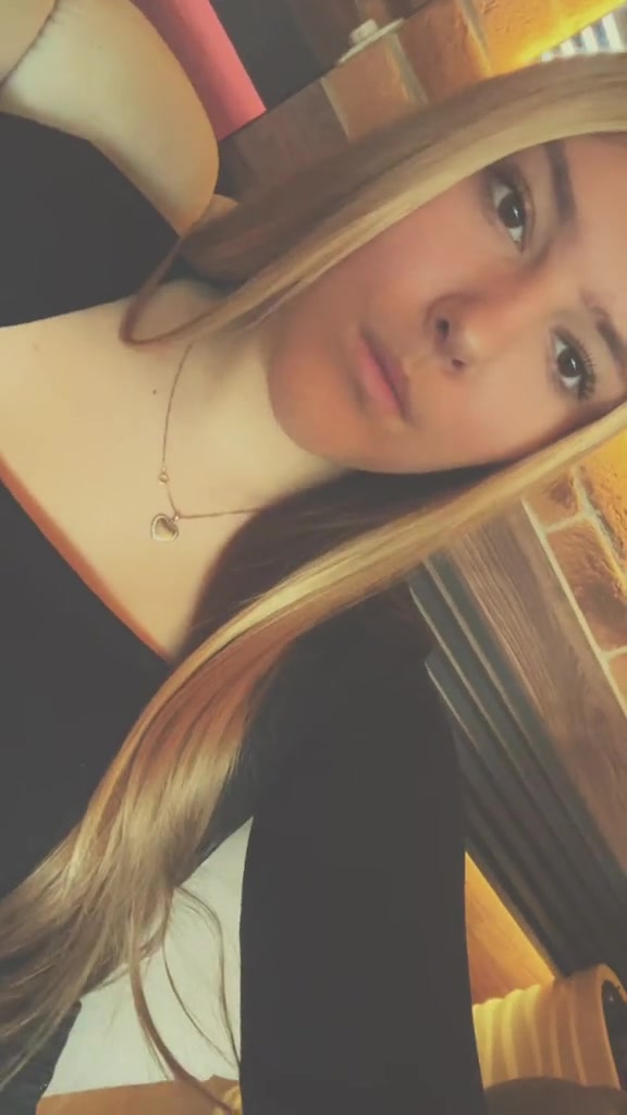 @𝒩𝒾𝓀ℴ𝓁𝒾𝓃𝒶