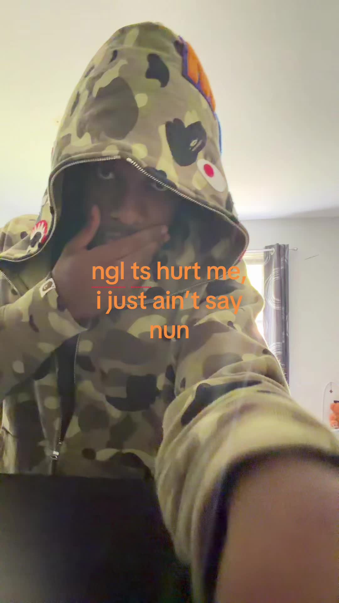 @￼