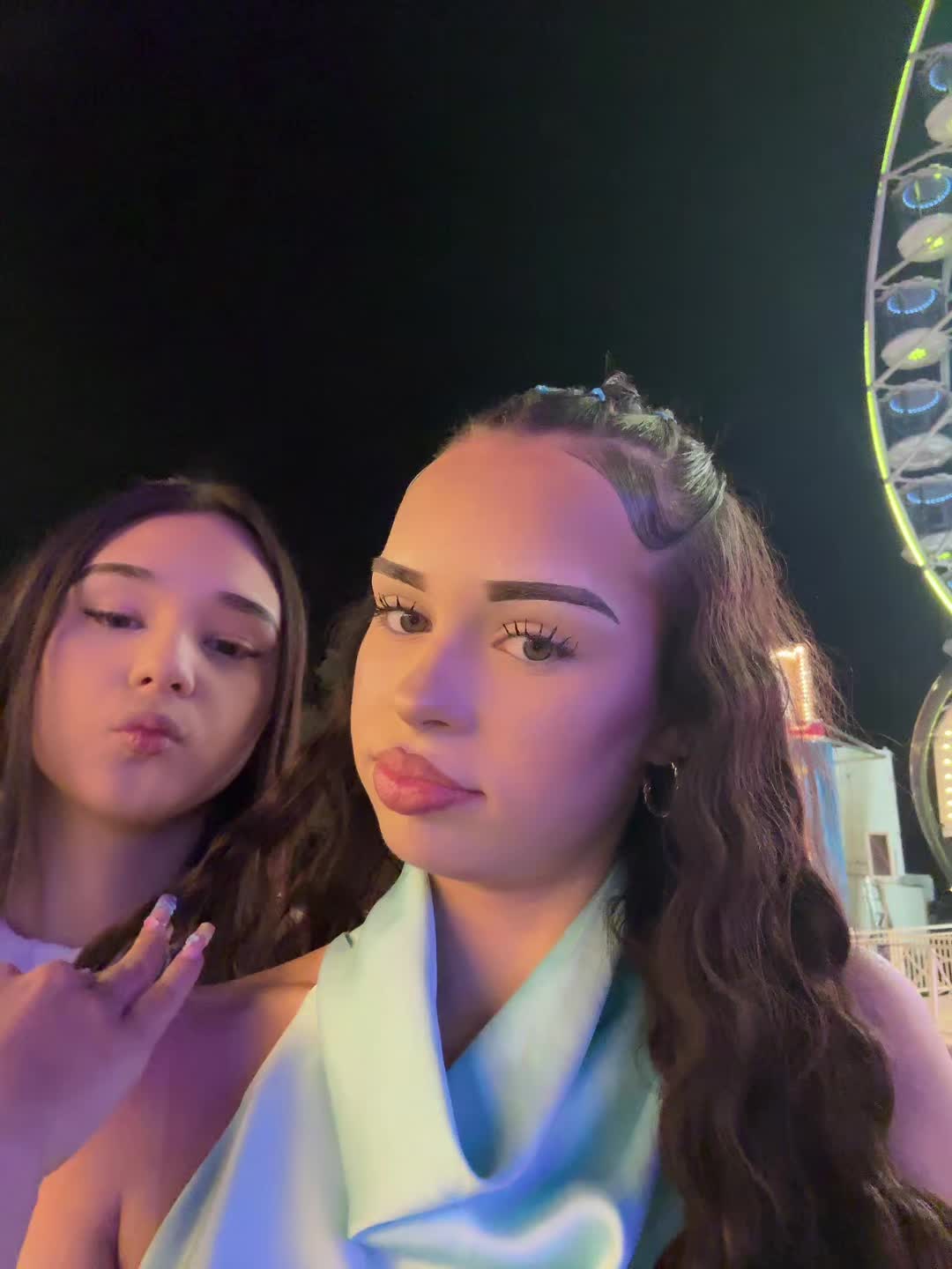 @𝐏𝐢𝐚 𝐚𝐧𝐝 𝐍𝐨𝐞𝐥