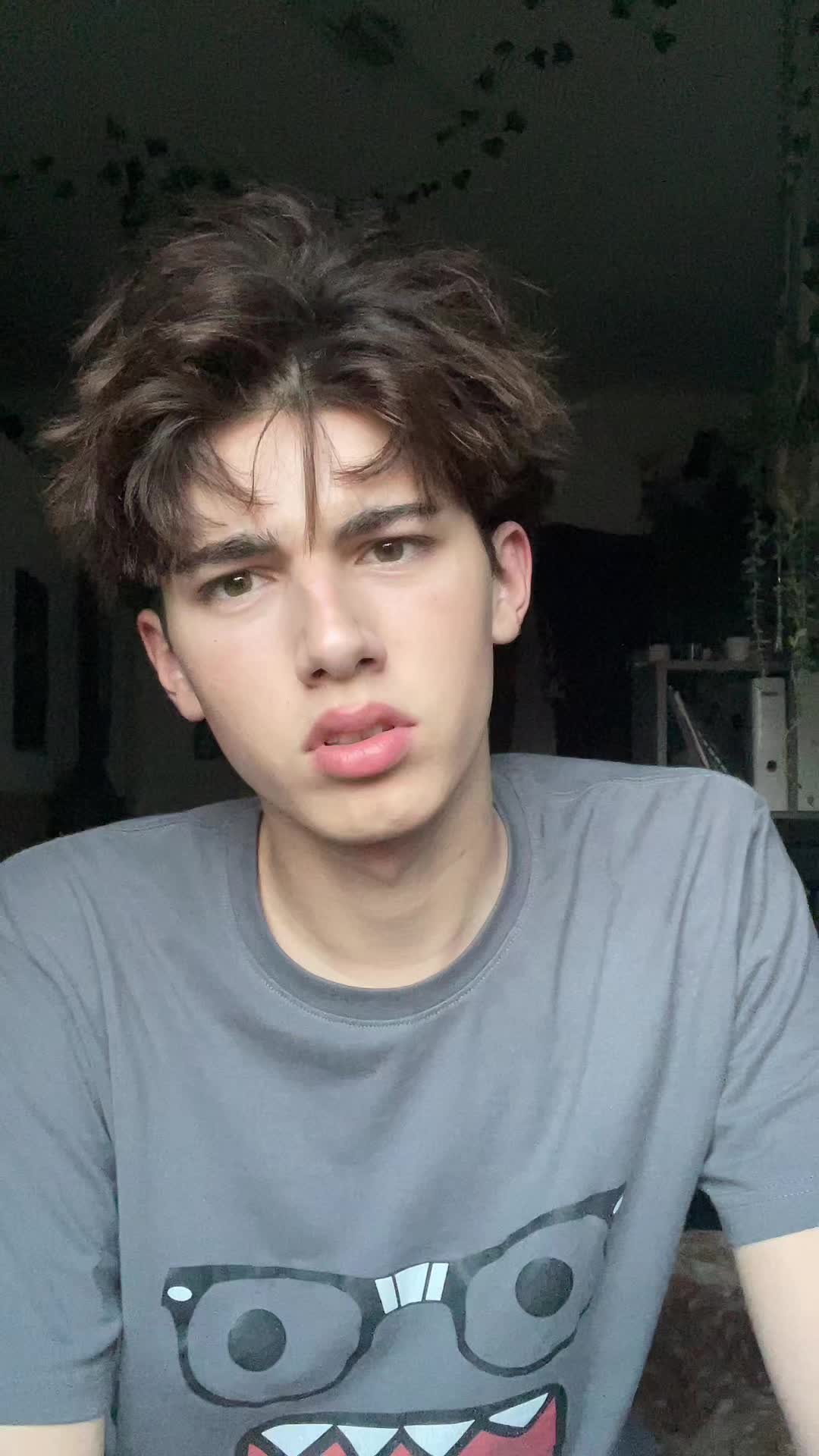 @trulydarren