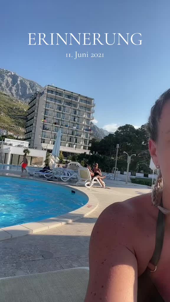 @Raphaela