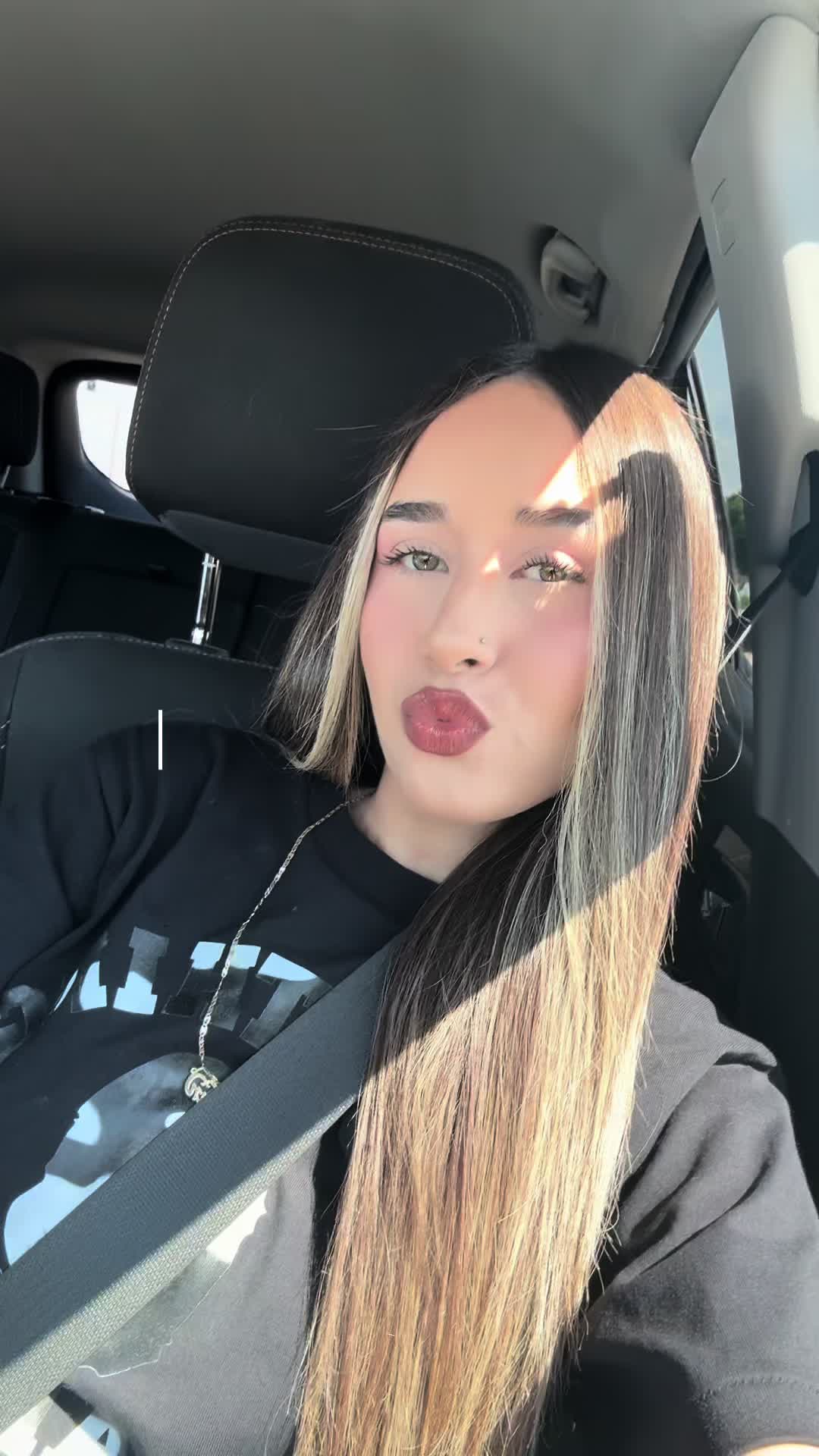@kaitlynn ྀིྀི