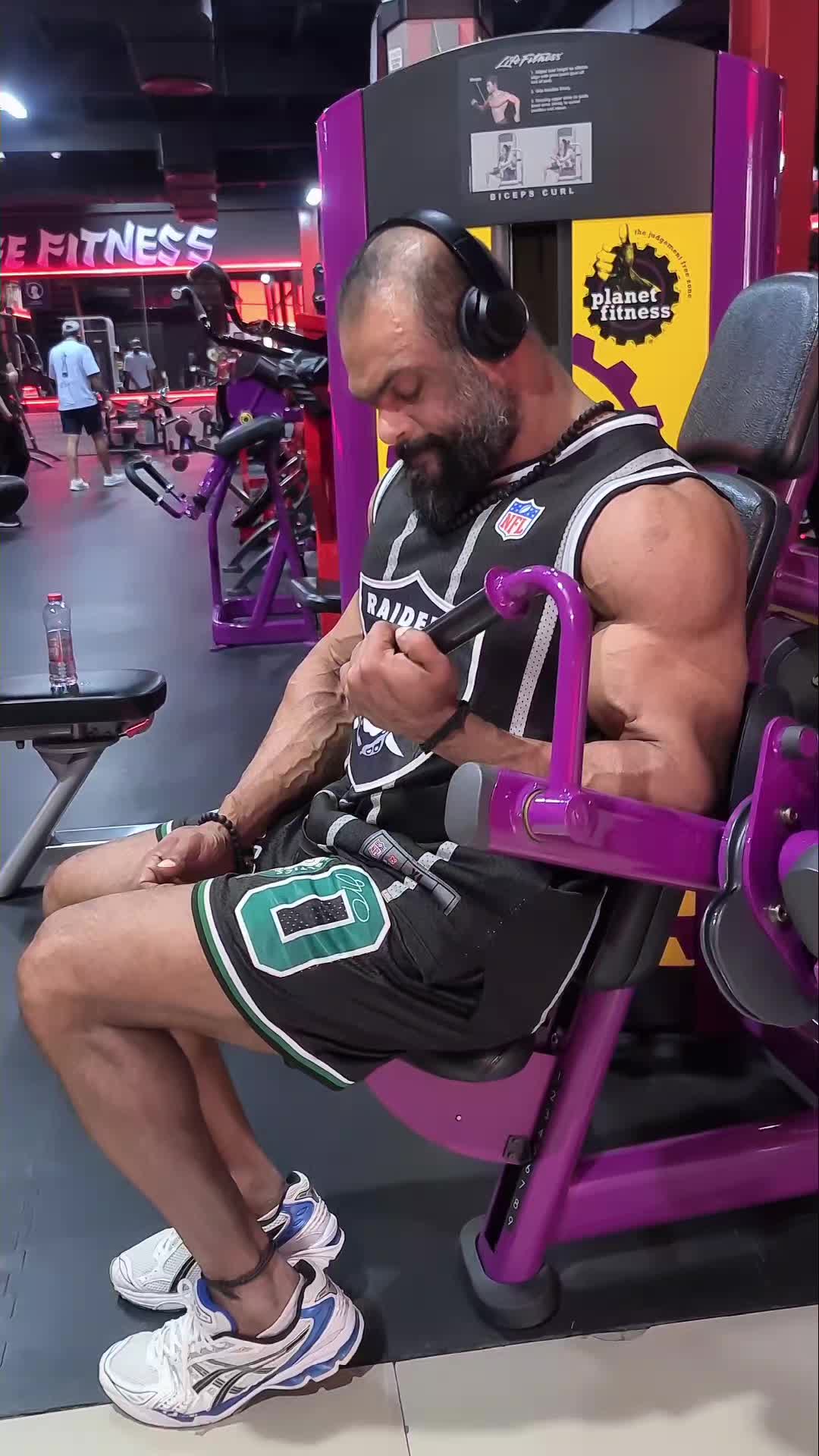 @AL THARIF.  🏋🏻&zwj;♂️