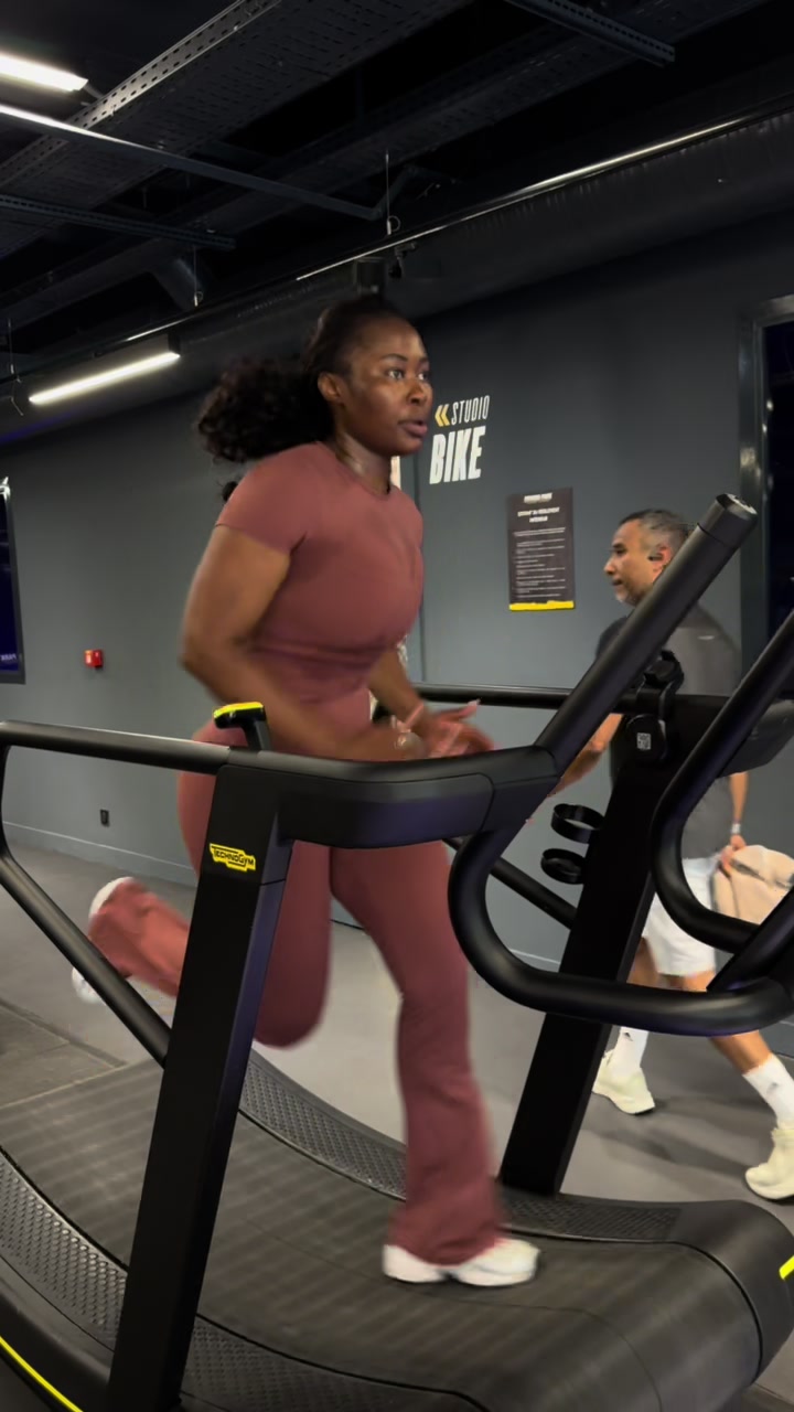 @Janyfitness🇬🇳