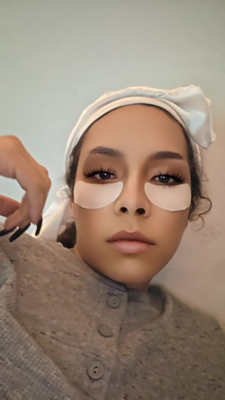 @MotherOfMirrors